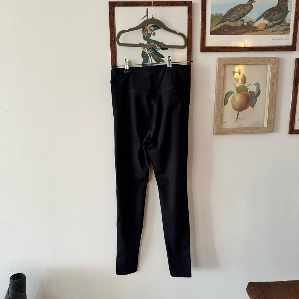 EUC Girlfriend Collective High Waisted Leggings Black Medium “28 - Picture 2 of 3